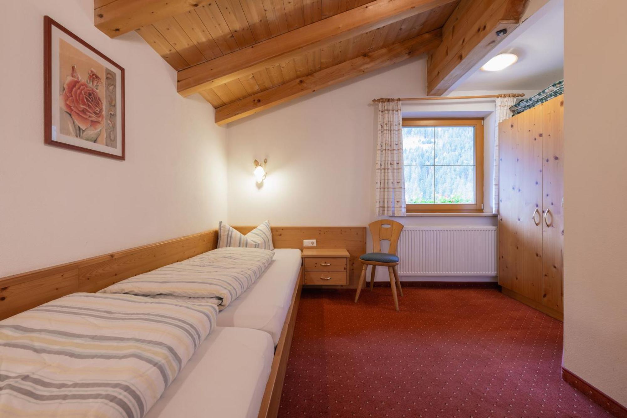 דירות ניוסטיפט אים סטובאיטל Haus Bergzauber מראה חיצוני תמונה