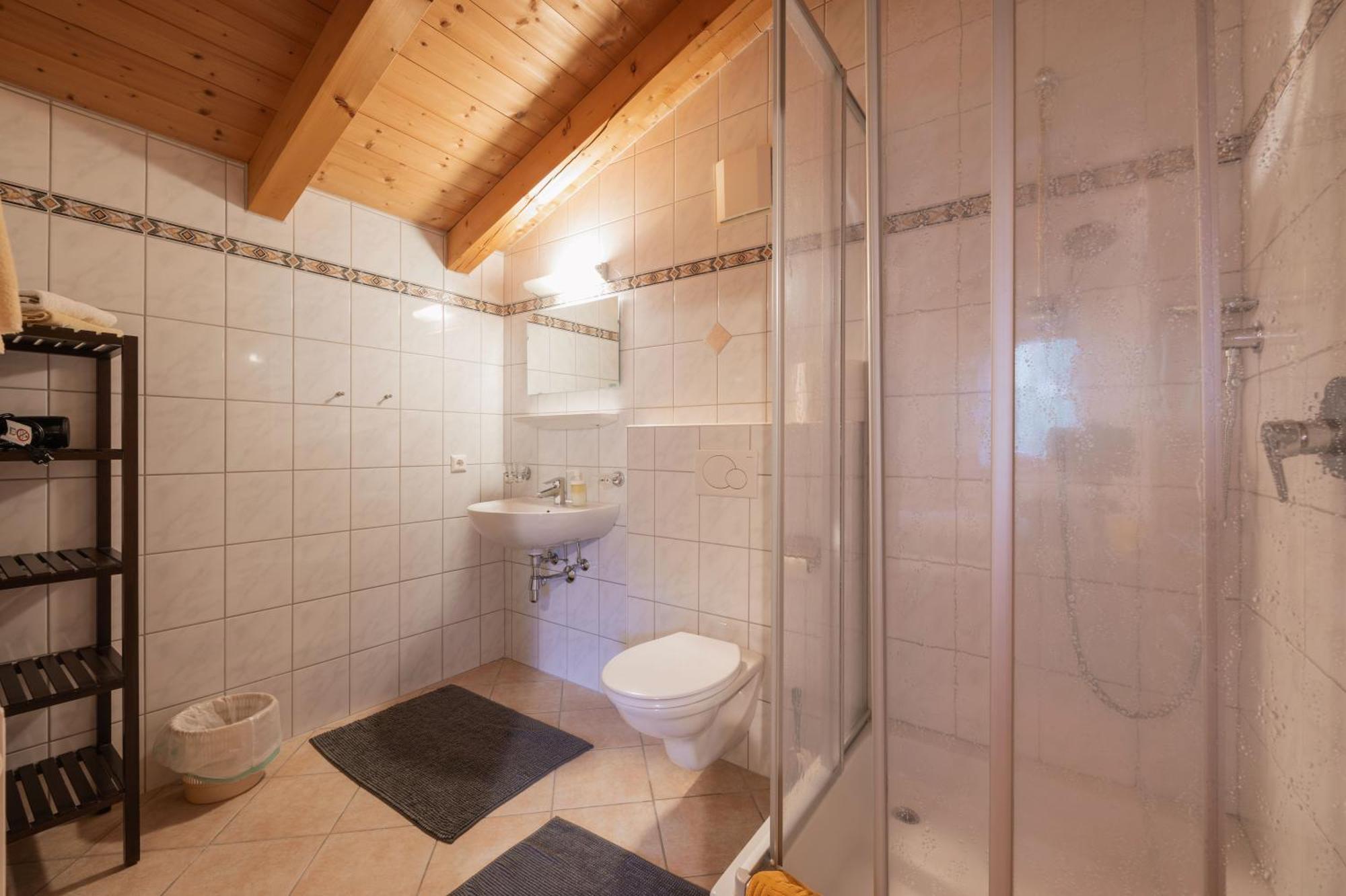 דירות ניוסטיפט אים סטובאיטל Haus Bergzauber מראה חיצוני תמונה