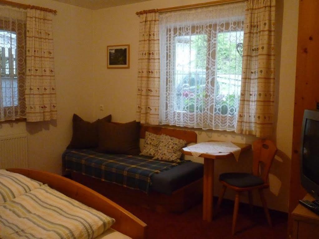 דירות ניוסטיפט אים סטובאיטל Haus Bergzauber מראה חיצוני תמונה